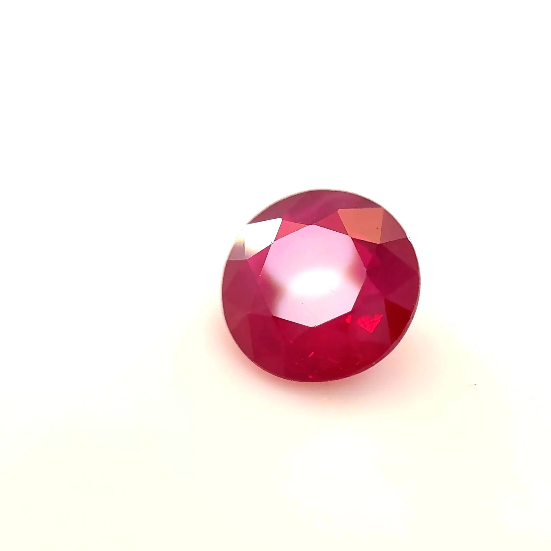 1.02ct Round Natural Ruby (Colour Red, Clarity Slightly Included, Cut Faceted)