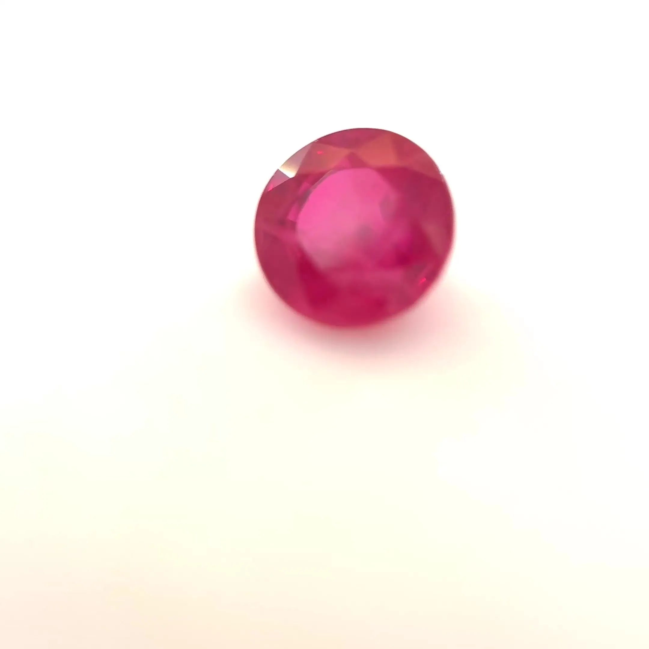 1.52ct Round Natural Ruby (Colour Red, Clarity Slightly Included, Cut Faceted)